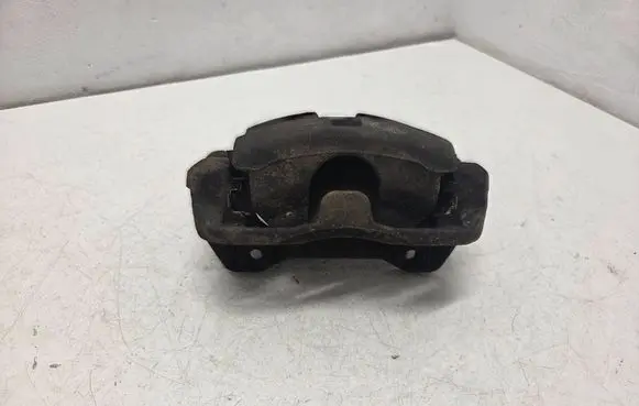 Hyundai i30 Front brake caliper 