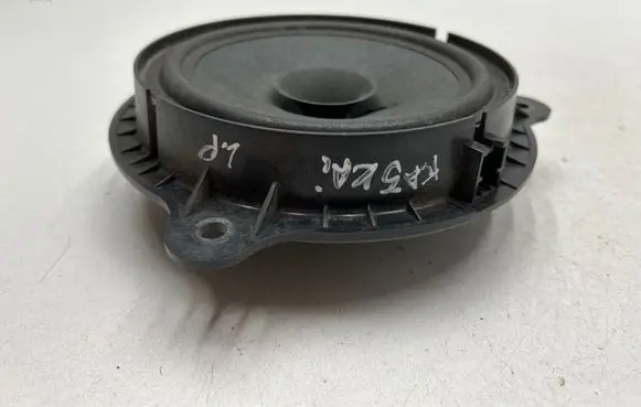 Nissan Qashqai Front door speaker