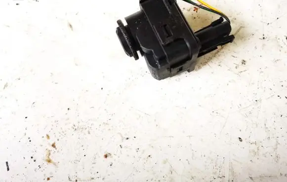 Headlight level adjustment motor
