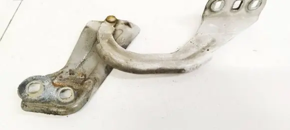 Ford Focus Engine bonnet/hood hinges BM51A16801AD BM51-A16801-AD