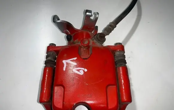 Opel Insignia A Rear brake caliper