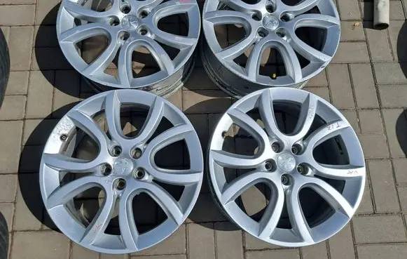 Peugeot 508 R18 alloy rim 9671401877