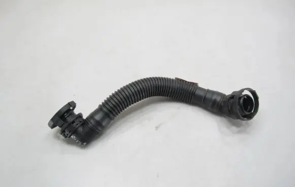 Volkswagen PASSAT B7 Breather hose/pipe 03L103493AE
