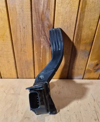 Ford Focus Accelerator throttle pedal 98AB9F836AE 0L22C D1D7A