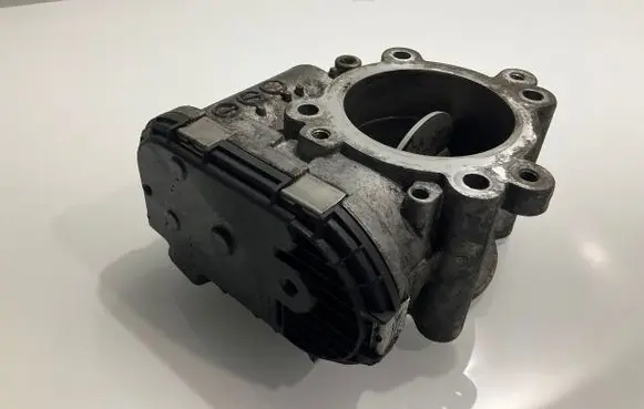 Mercedes-Benz E W211 Throttle valve A6420900070 DK0034 0281002678