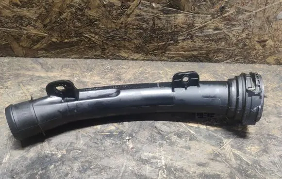 Opel Mokka B Turbo air intake inlet pipe/hose 9817416680