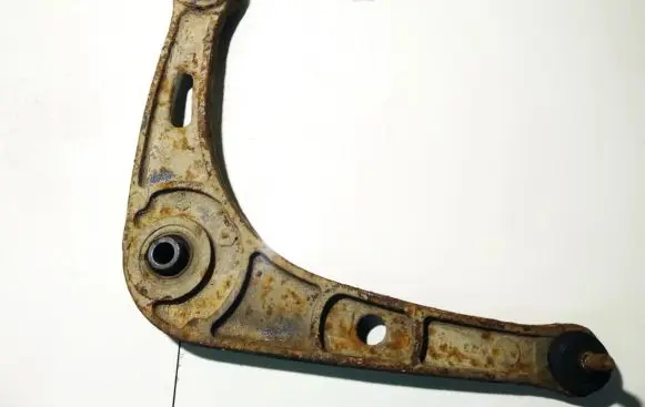 Renault Laguna I Front lower control arm/wishbone