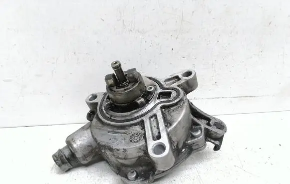 Volvo XC90 Vacuum pump 08699237