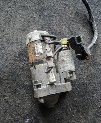 Mazda CX-5 Starter motor M001T81281
