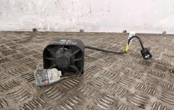 Mitsubishi Outlander Alarm system siren D8640002
