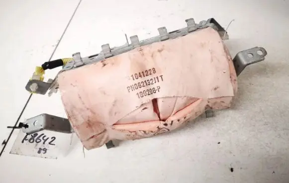 Lexus IS 220D-250-350 Passenger airbag