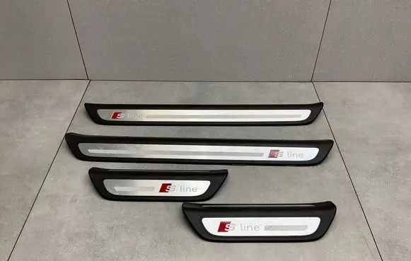 Audi Q3 8U sill trim set (inner) 8U0853376A 8U0853375A 8U0853373C