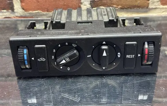 Mercedes-Benz SL R129 Climate control unit 1298300385