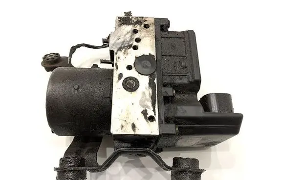 BMW X5 E53 ABS Pump 6758628