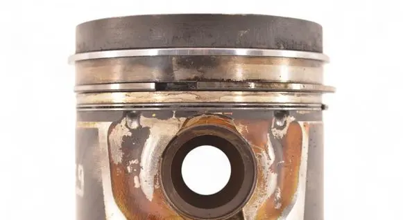 Peugeot 308 Piston 1612784080