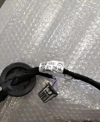 Audi Q7 4M Front door wiring loom 4M0971030LE