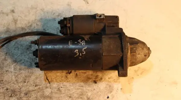 BMW 7 E38 Starter motor 0001110072