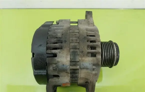 Opel Astra H Generator/alternator 98031154CR