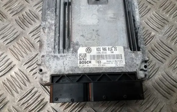 Skoda Octavia Mk2 (1Z) Engine control unit/module ECU 03G906016DS EDC16U1