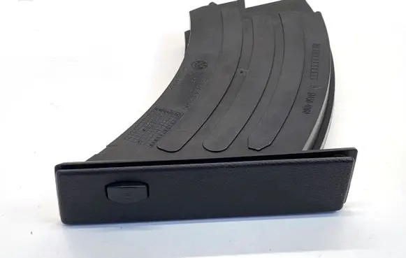 BMW 5 E60 E61 Cup holder 7034132
