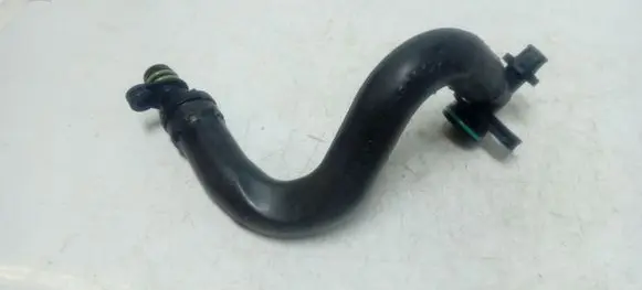 Volkswagen Golf VII Breather hose/pipe 04E103474K