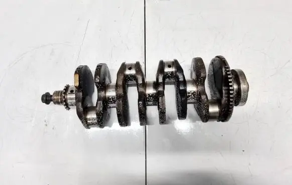 Volkswagen Golf IV Crankshaft 038105189B