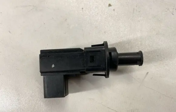 Jeep Grand Cherokee Brake pedal sensor switch 68078700AE