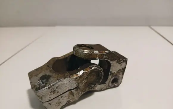 Volvo XC90 Steering column universal joint 