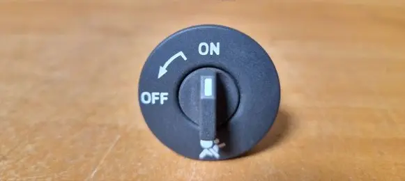 Passenger airbag on/off switch