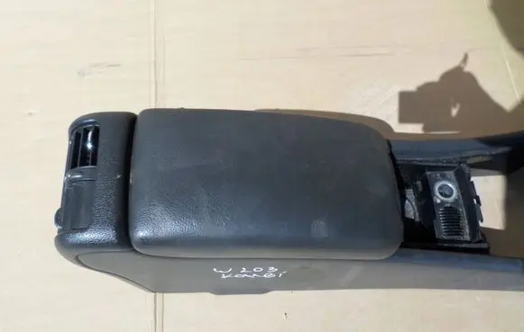 Mercedes-Benz C W203 Armrest
