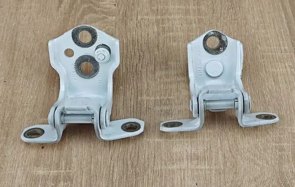 Volkswagen Amarok II Rear door hinge set ZAWN61