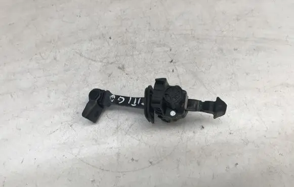 Skoda Citigo Front door check strap stopper 1S0837249