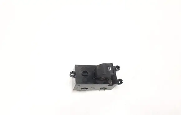 Hyundai i40 Electric window control switch 39R5101310