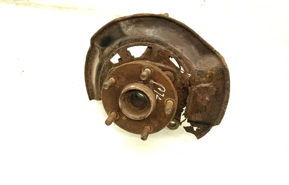 Toyota RAV 4 (XA30) Front wheel hub
