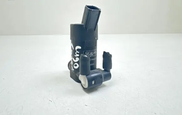 Ford Focus Windscreen/windshield washer pump 1S7117K624FE T655C