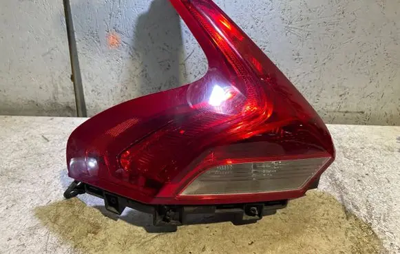 Volvo V40 Rear/tail lights 31395844 21220104 V0LVVY555