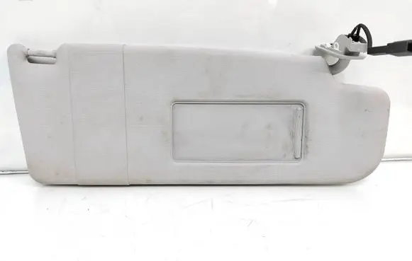 Sun visor