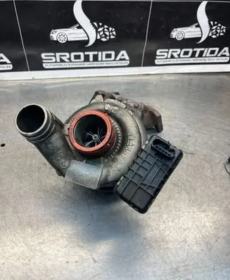 Mercedes-Benz E W211 Turbo A6420901490