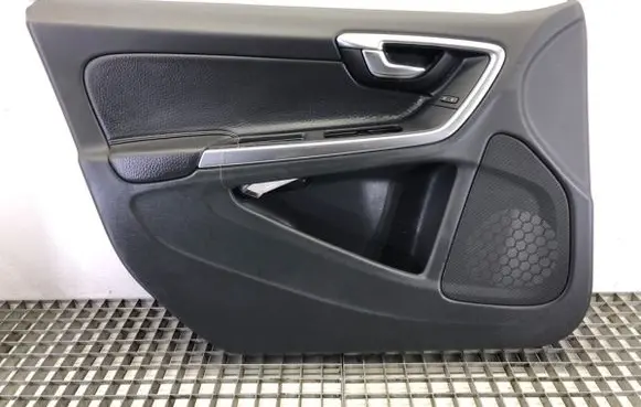 Volvo S60 Front door card panel trim