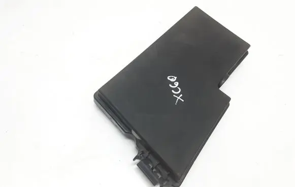 Volvo V50 Fuse box cover 30679510