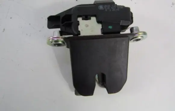 Skoda Fabia Mk2 (5J) Tailgate/trunk/boot lock/catch/latch 