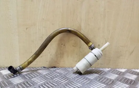 Volkswagen Multivan T4 Headlight washer pump 1H0955681