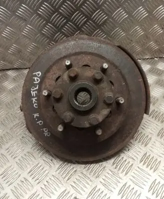 Mitsubishi Pajero Front wheel hub