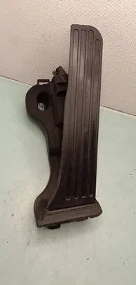 Volkswagen Golf V Accelerator throttle pedal 1K1721503P