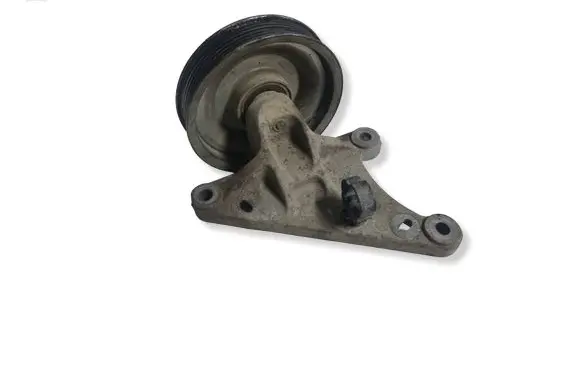Citroen Berlingo A/C compressor mount bracket 7101121