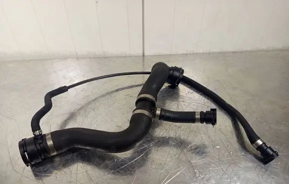 BMW M3 e90 Engine coolant pipe/hose 2249848