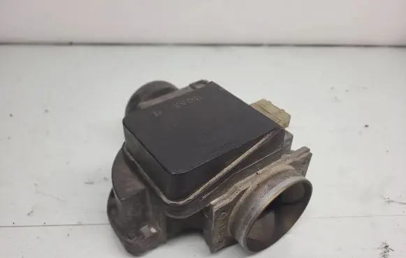 Audi A4 S4 B5 8D Mass air flow meter 4A0133471 0281002074