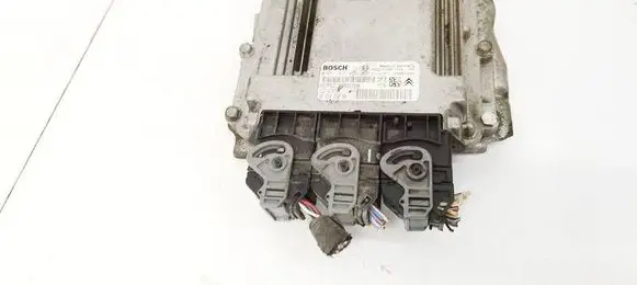 Peugeot 4007 Engine control unit/module 9665465280 0281013666