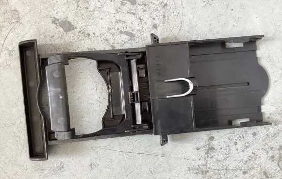 Subaru Forester SF Cup holder 151B0NF4