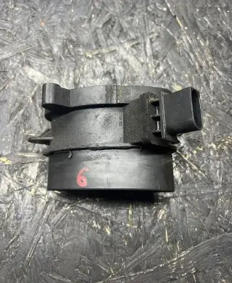 BMW 5 E60 E61 Mass air flow meter 7788744 0928400504